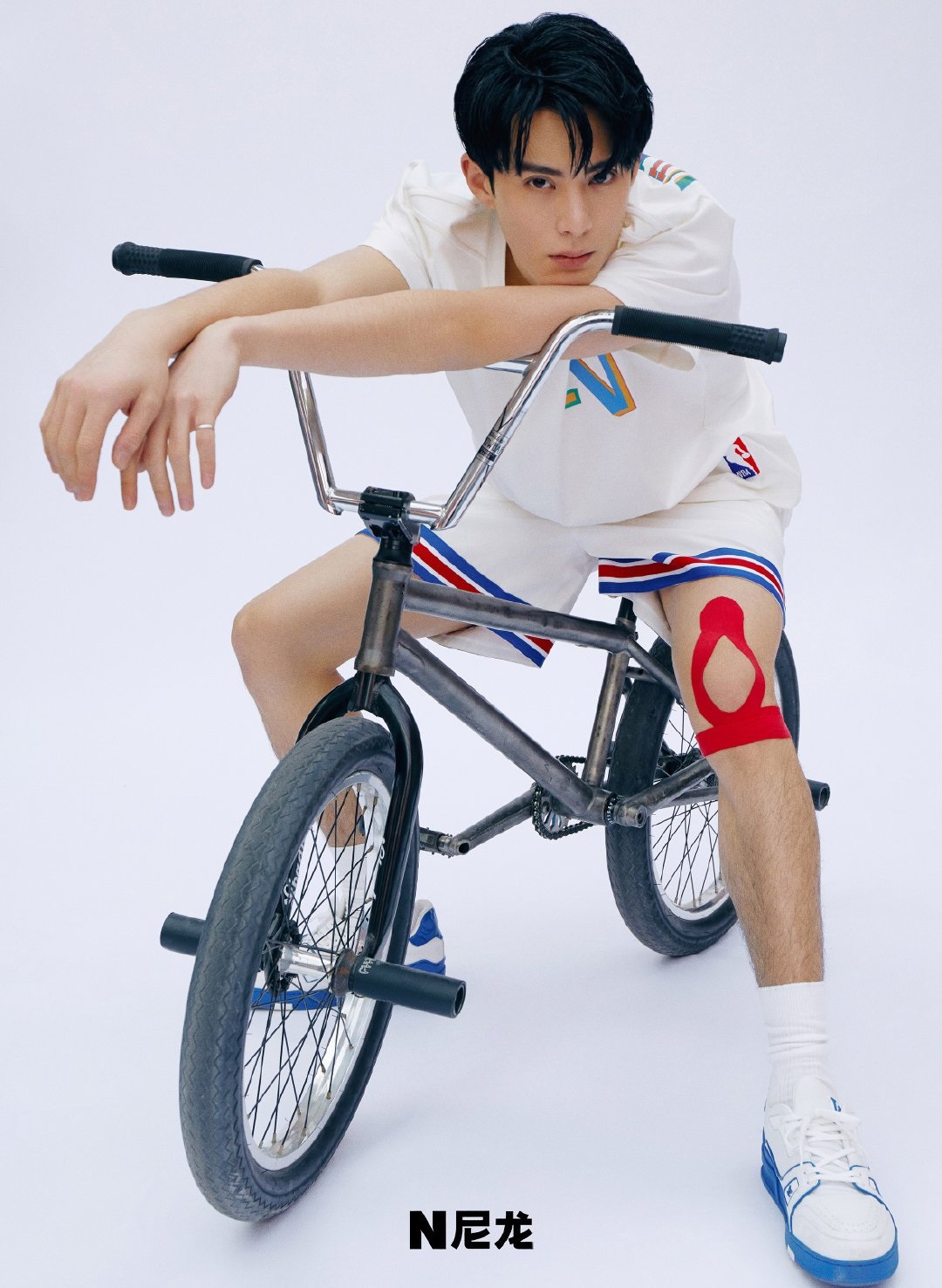 Pre - นิตยสาร Nylon หวังเห้อตี้ DylanWang 2021