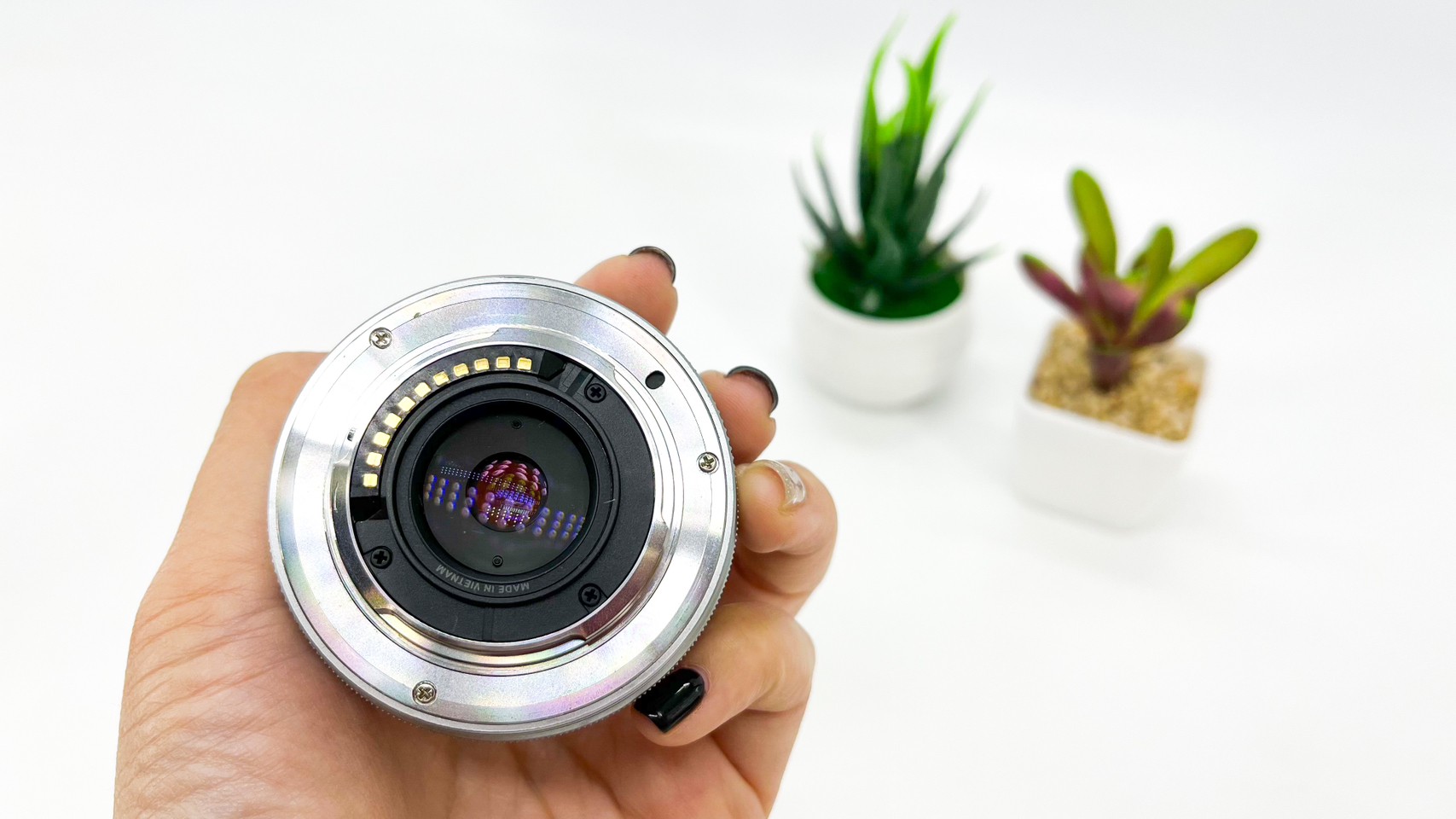 Olympus E-M10 Mark II + Lens 14-42 mm.