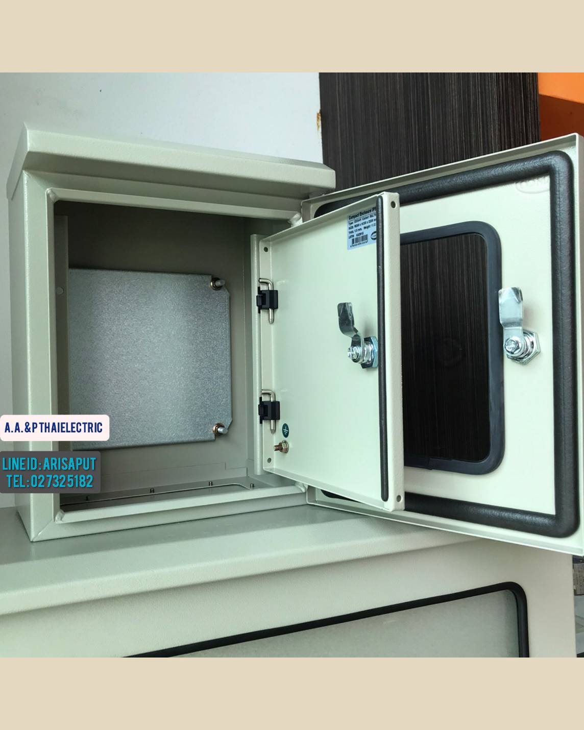 ตู้กันน้ำประตู 2 ชั้น มีกระจก COMPACT ENCLOSURE : CESG IP55