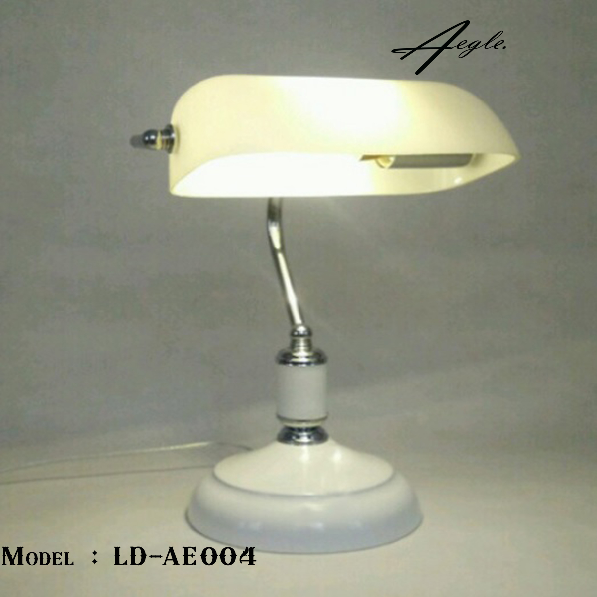 โคมไฟตั้งโต๊ะรุ่น วินเทจโบราณ