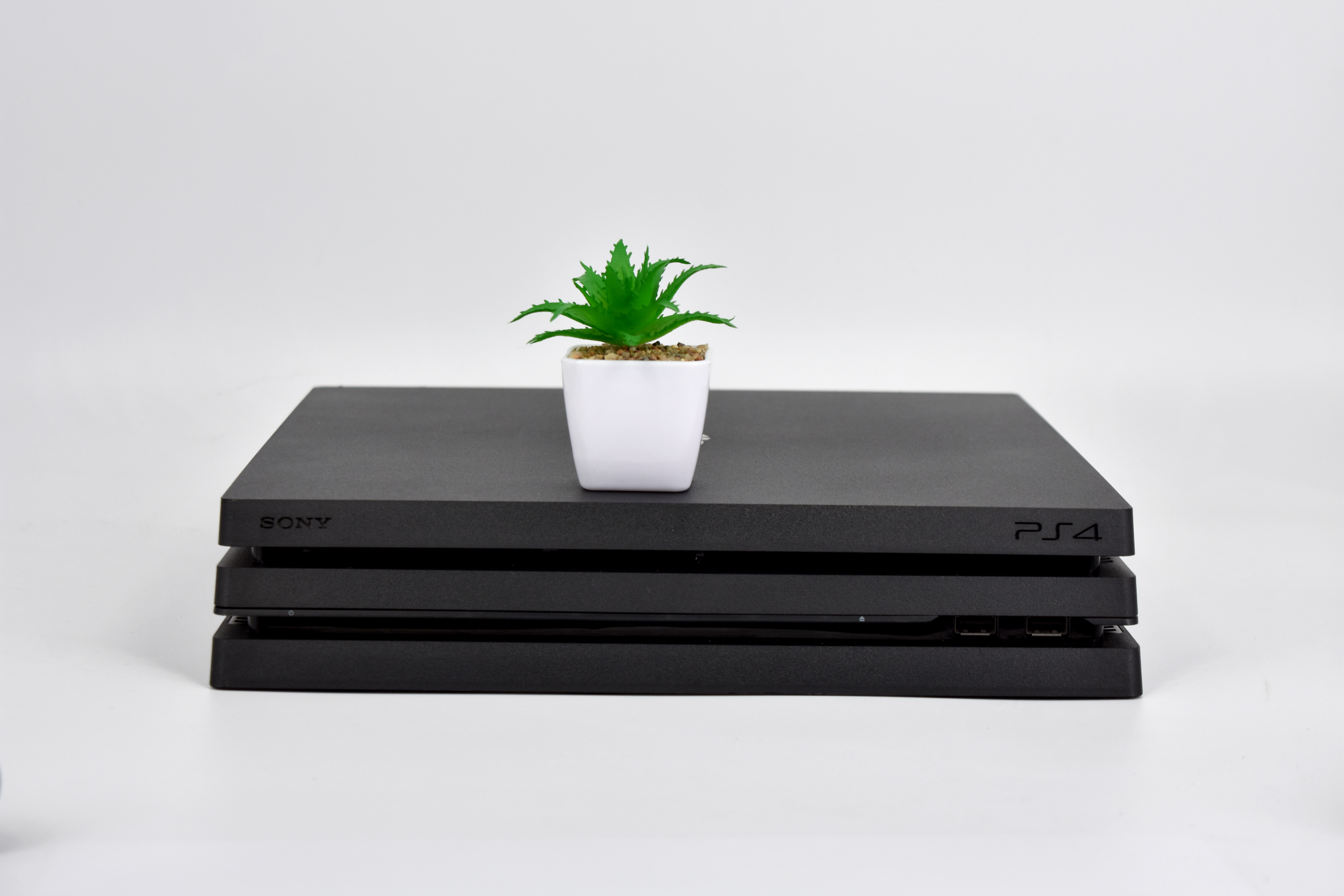 PS4 PRO 1 TB 4K HDR