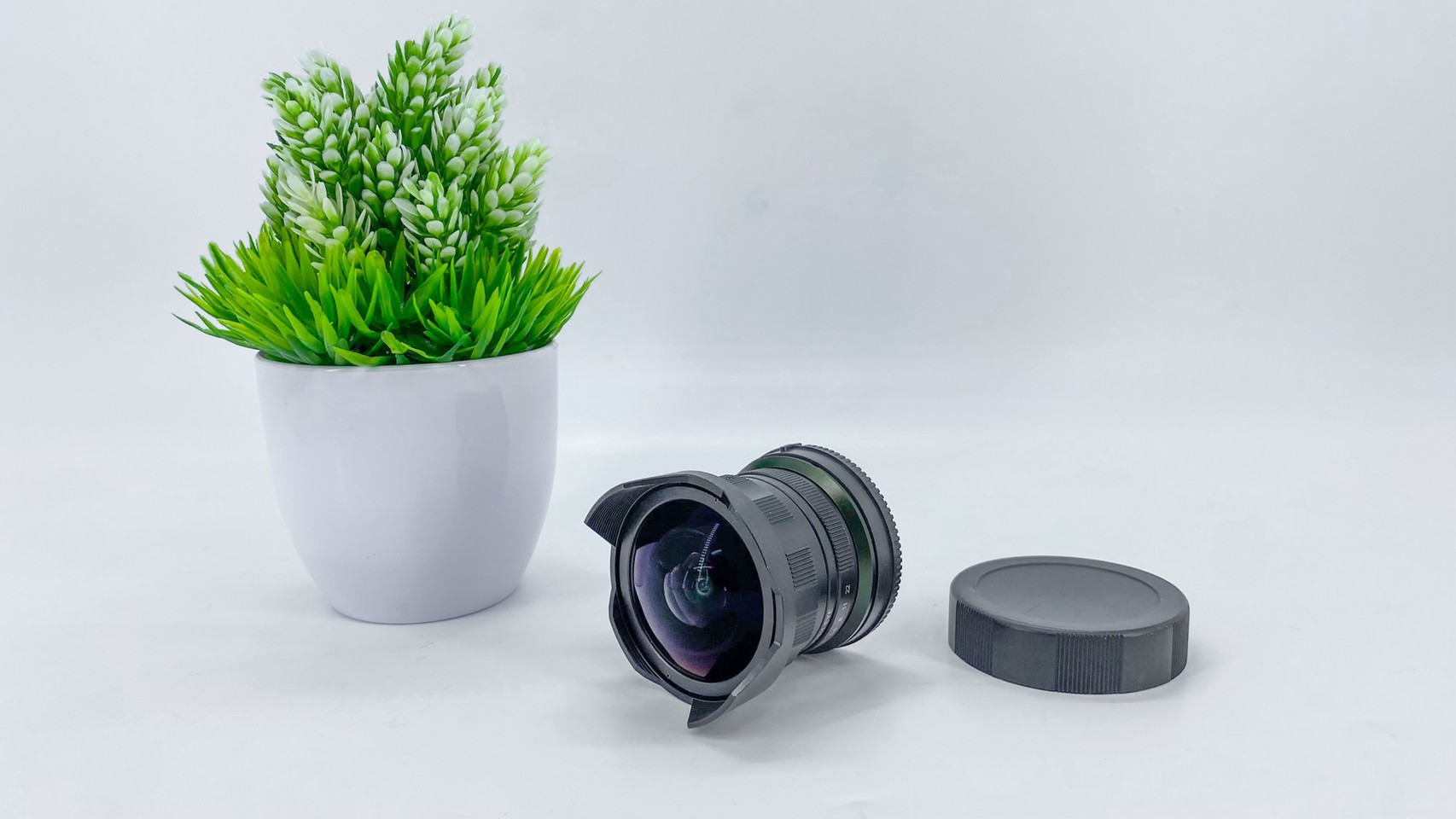 Lens Fisheye 7.5 mm f2.8
