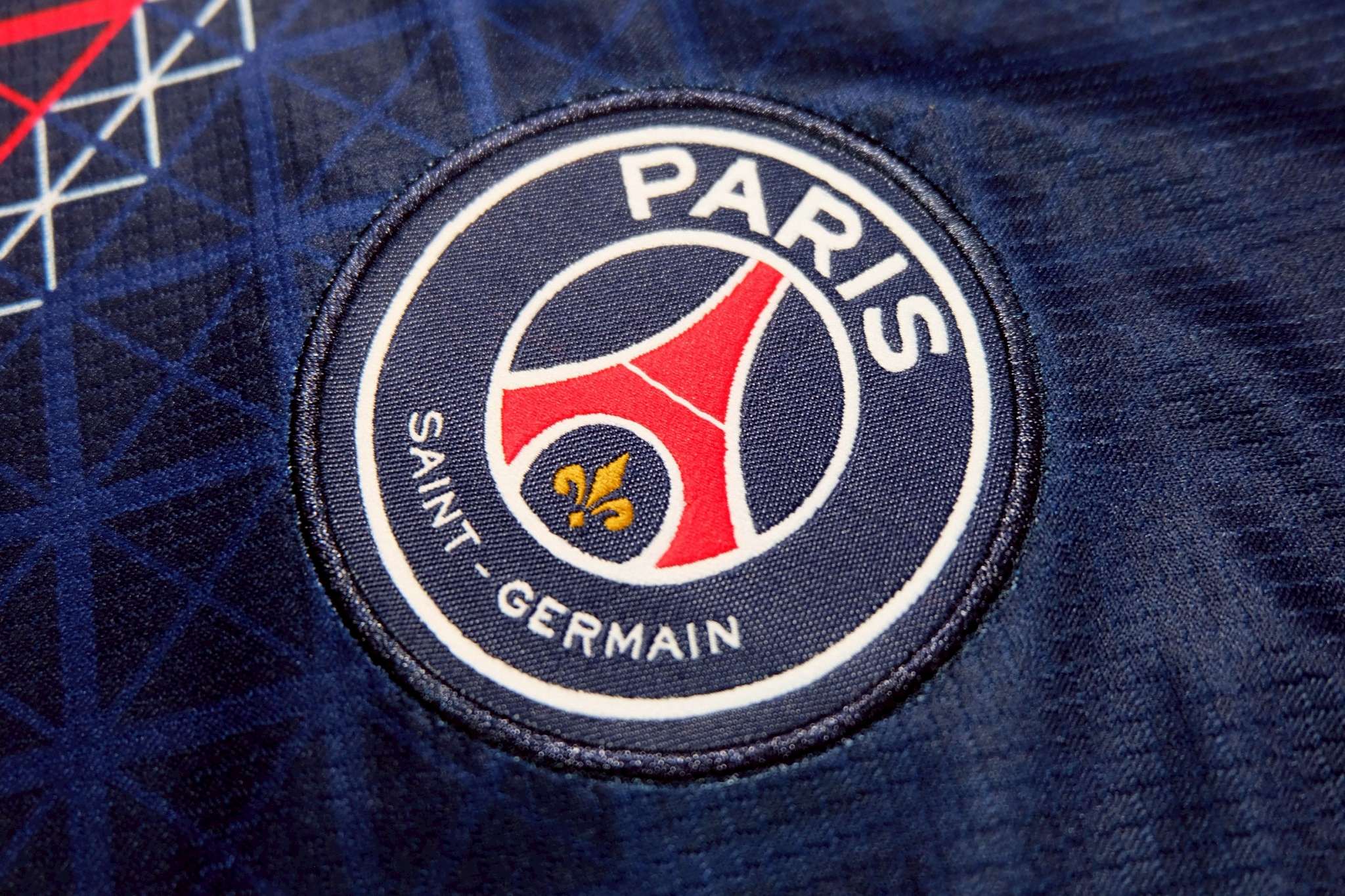 เสื้อฟุตบอล เปเอซเซ เหย้า สีกรม Fans Edition เกรดแฟนบอล 2025