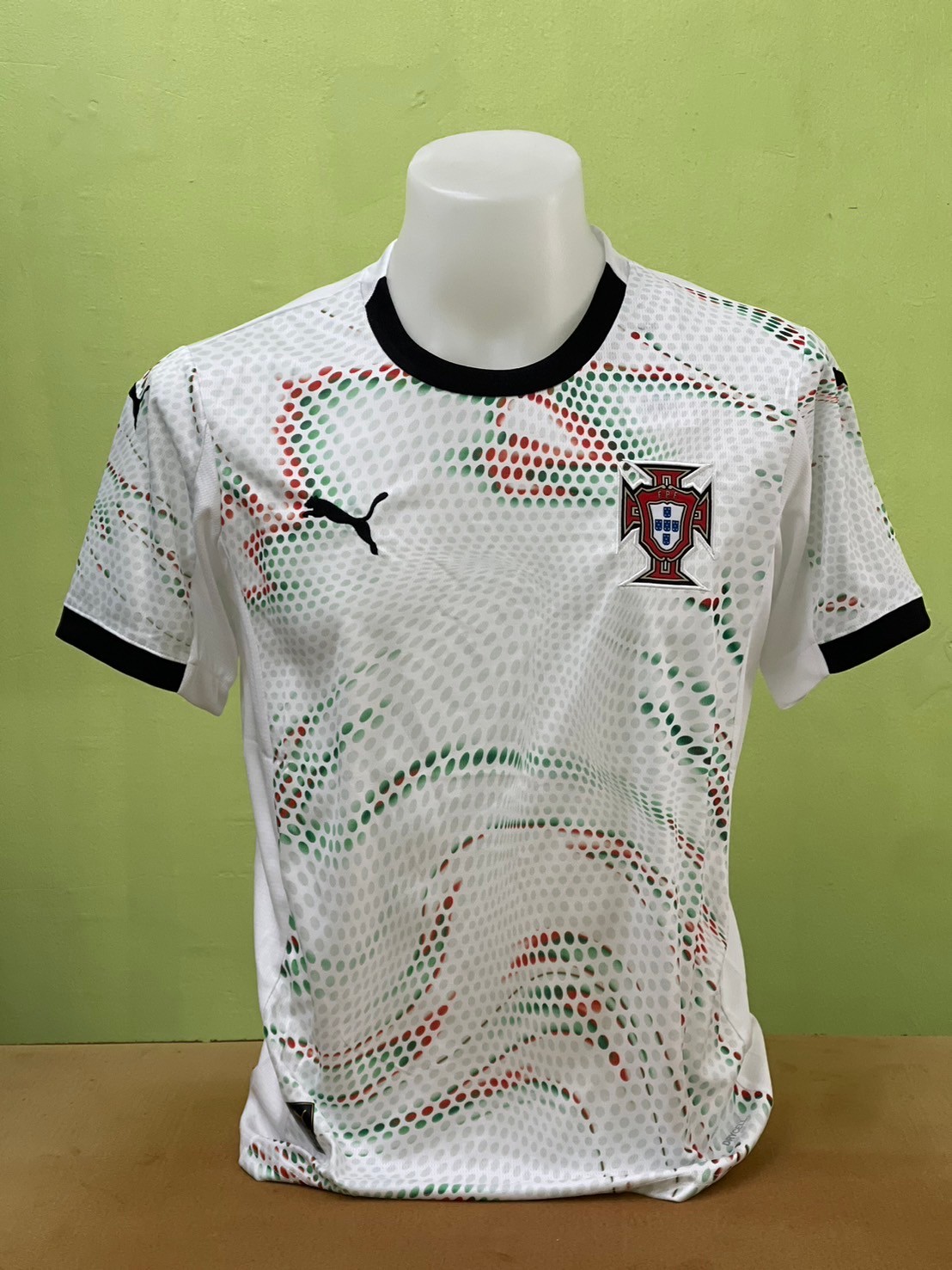 เสื้อฟุตบอล โปรตุเกส เยือน สีขาว เกรดแฟนบอล 2025