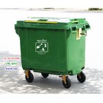 ถังขยะเทศบาล พร้อมล้อเข็น รุ่นฝาเรียบ มีหูยก 660 ลิตร สีเขียว (NADA)