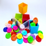 กระดุมเสริมพัฒนาการเด็กและผู้สูงอายุน้ำหนักเบาพกพาไปไหนก็สะดวกทำความสะอาดได้ง่ายๆ