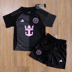 ชุดฟุตบอลเด็ก – 2025-26 ชุดฟุตบอลเด็กอินเตอร์ ไมอามี สีดำ สำหรับเด็ก Fans Edition เกรดแฟนบอล Size 18-28