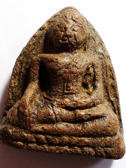 ลพ.โต เนื้อดินเก่าปางมารวิชัย ไม่ทราบกรุ