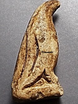 นกสาริกาจับปากโลง ลพ.สนิท วัดลำบัวลอย นครนายก