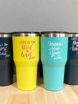 แก้วเก็บความเย็น แก้วน้ำพิมพ์ลายตามเทศกาล ปีใหม่ ให้ของขวัญ