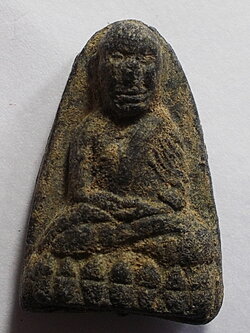 ลป.ทวด พิมพ์ใหญ่ หัวมนเนื้อผงเทาดำ วัดประสาท ปี 2506