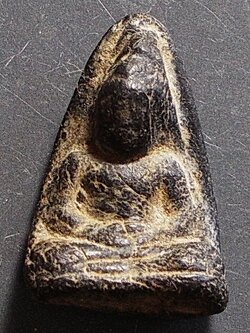 พระเชตุพน เนื้อดินสีดำ สุโขทัย