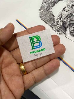 ฟิล์มทำโลโก้ติดตีนตุ๊กแก สติกเกอร์ทำชื่อติดเสื้อผ้า