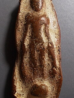 พระกำแพงเปิดโลก เนื้อดิน จ.กำแพงเพชร