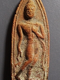 พระกรุลานดอกไม้ สุโขทัย ปางลีลา