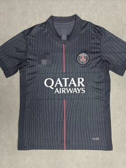 2025-26 เสื้อฟุตบอลเปแอซเซ สีดำ สำหรับผู้ชาย Fans Edition เกรดแฟนบอล SIZE S-2XL