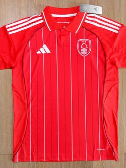 2025-26 มาใหม่เสื้อฟุตบอลฟอร์เรส สีเเดง สำหรับผู้ชาย Fans Edition เกรดแฟนบอล SIZE S-2XL