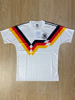 Retro เสื้อฟุตบอลย้อนยุค ทีมชาติ Germany Home เยอรมัน เหย้า ชุดแชมป์ฟุตบอลโลก ปี 1990