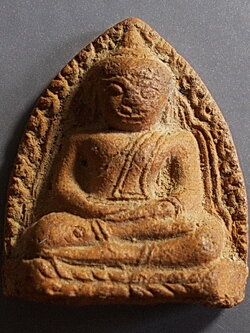 หลวงพ่อโต เนื้อดิน กรุวัดชีปะขาวหาย พิษณุโลก