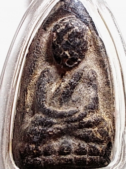 หลวงพ่อทวด วัดช้างให้ เนื้อว่าน รุ่นพินัยกรรม ปี 05 (ขายแล้ว)