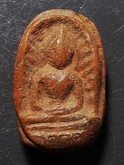 พระกรุลานดอกไม้ พิมพ์ใหญ่ซุ้มกอ สุโขทัย