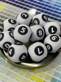 พิมพ์เลขบนลูกปิงปอง สกรีนเลขบนลูกปิงปอง