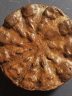 พระงบน้ำอ้อย กรุเตาทุเรียง จังหวัดสุโขทัย พิมพ์ 12 พระองค์