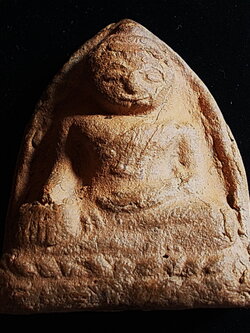 ลพ.โต เนื้อดิน ปางมารวิชัย กรุวัดตะไกร อยุธยา