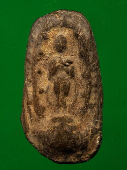 พระกรุเจดีย์ห้ายอด พระร่วงยืนเหยีบช้าง พิมพ์(เล็ก) ข้างไข่ปลา วัดห้วยเสือ จ.เพชรบุรี