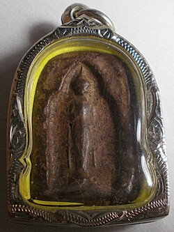 พระกำแพงหน้าอิฐ เนื้อดิน กำแพงเพชร