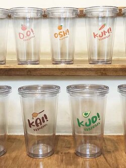 พิมพ์ สกรีนชื่อ พร้อมโลโก้บนกระบอกน้ำ กระติกน้ำ 1 ด้าน เปลี่ยนชื่อได้