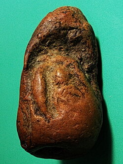 พระกำแพงสามหน้า เนื้อดิน กำแพงเพชร