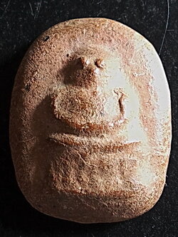 พระสังกัจจายน์เล็บมือ เนื้อดินเก่าไม่ทราบที่