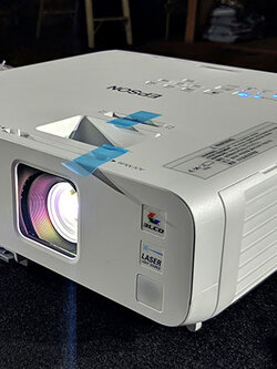 Epson EB L210W Laser Projector ไวไฟ