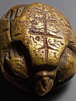 พญาเต่าเรือนโบราณ เนื้อสัมฤทธิ์ เก่าไม่ทราบที่ ขนาดห้อยบูชา