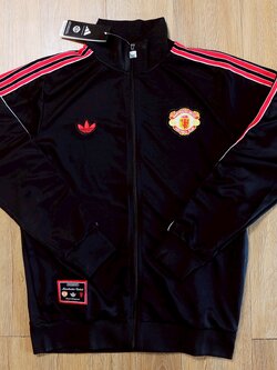 เสื้อวอร์ม + เเจ๊คเก๊ต เเมนยูแขนยาว สีดำ เกรดแฟนบอล 2026