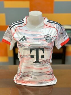 เสื้อฟุตบอลผู้หญิง บาเยิน เยือน Fans Edition เกรดฟุตบอล 2025