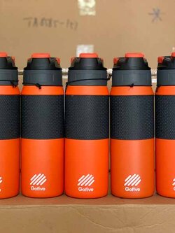 พิมพ์โลโก้บนกระบอกน้ำ 1 ด้าน เพิ่มเทคนิคการพิมพ์ได้