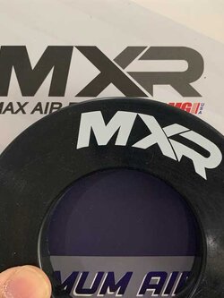 พิมพ์ยูวีโลโก้บนยาง สกรีนโลโก้บนยาง ยางรองเครื่องจักร