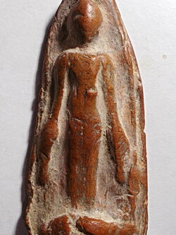 พระร่วงเปิดโลก เนื้อดิน กรุทับผึ้ง สุโขทัย