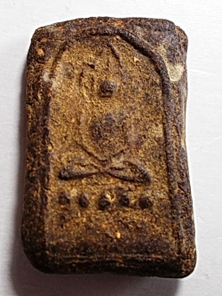 พระผงพิมพ์ฐานบัว หลวงปู่อินทร์ วัดไทรม้าใต้ #lnw412 (ขายแล้ว)