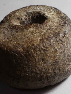 ลูกสะกด เนื้อดินผสมผง เก่าไม่ทราบที่ #lnw653