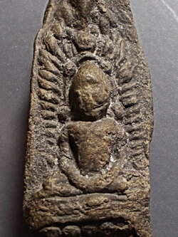 พระซุ้มนครโกษา เนื้อดิน ลพบุรี