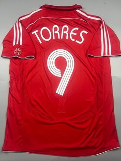 Retro เสื้อฟุตบอลย้อนยุค เกรด Retro ลิเวอร์พลู สีแดง ปี 2006 Home สกรีนชื่อ GERRARD, TORRES, SUAREZ