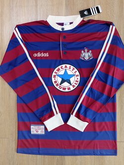 Retro เสื้อฟุตบอลนิวคาสเซิล แขนยาว 1995-96