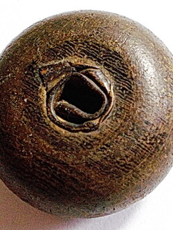 ตะกรุดพิสมร เนื้อไม้ใส้ทองแดง