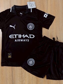 ชุดฟุตบอลเด็ก – 2025-26 ชุดฟุตบอลเด็กเเมนซิ สีดำ สำหรับเด็ก Fans Edition เกรดแฟนบอล Size 18-28