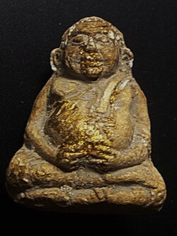 หลวงปู่เทพโลกอุดร เนื้อผง พิมพ์พระสังกัจจายน์ลอยองค์ (ขายแล้ว)