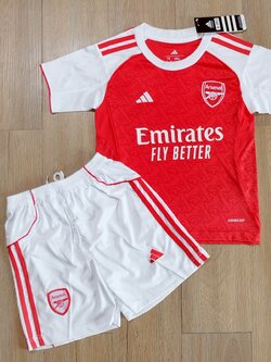 ชุดฟุตบอลเด็ก – 2025-26 ชุดฟุตบอลเด็กอาร์เซนอล สีเเดง สำหรับเด็ก Fans Edition เกรดแฟนบอล Size 18-28