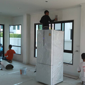 ช่างทาสี วัฒนา